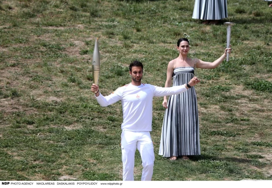 Ολυμπιακοί αγώνες - Τελετή αφής - Μαίρη Μηνά