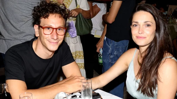 Μαίρη Μηνά & Μιχάλης Σαράντης: Με έξι νονούς η βάφτιση της κόρης τους - Αυτό το όνομα θα της δώσουν