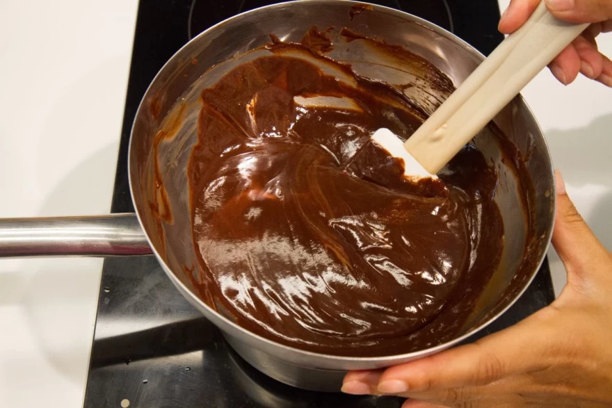 γλυκά με σοκολάτα