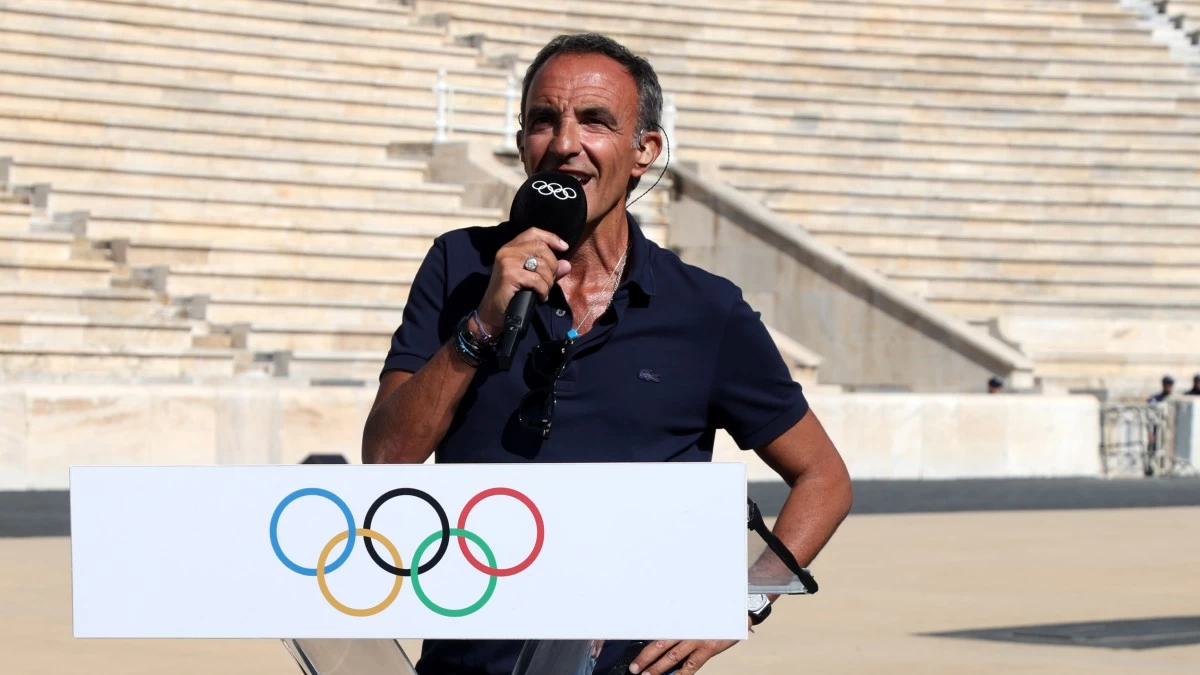 Νίκος Αλιάγας: «Πάντα συγκινούμαι όταν επιστρέφω στην Ελλάδα διότι έχει ένα φως»