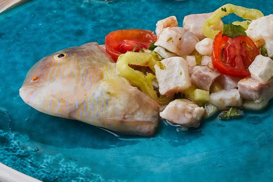 Ψάρι στον Νώντα στην Αίγινα