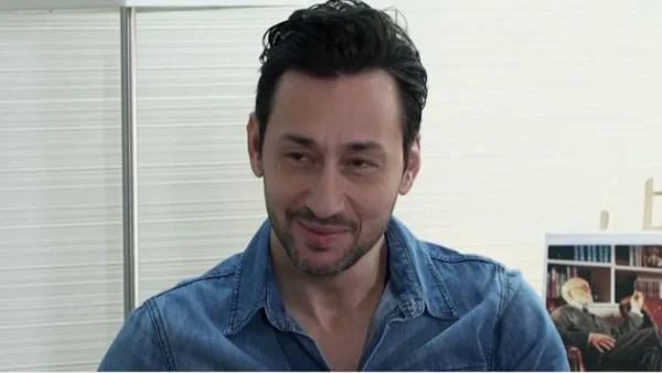 Πάνος Καλίδης: «Έκανα μεγάλο λάθος που παράτησα το σχολείο στην πρώτη Γυμνάσιου, έχασα πολλά...»