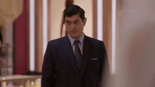 Ο παράδεισος των κύριων: Τραγικές ώρες για τον Ντίνο - «Ο μόνος τρόπος για να γλιτώσεις την θανατική ποινή είναι να…»