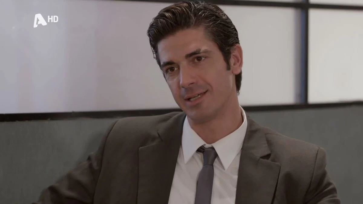 Ο παράδεισος των κυριών (5/4): Το τέλος του γράφεται με τη δολοφονία του - Του περνάει το σχοινί στο λαιμό και τον πνίγει