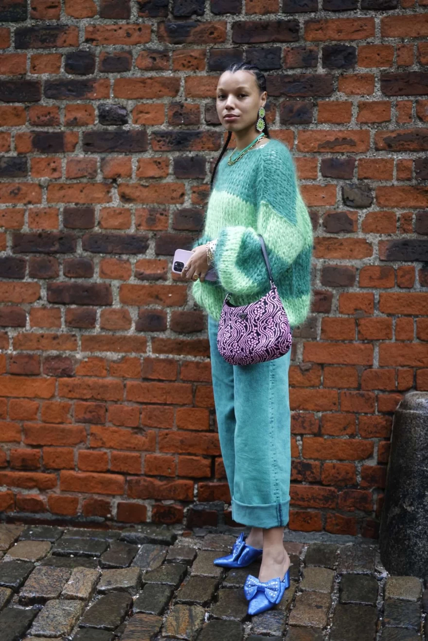 mules με φιόγκο