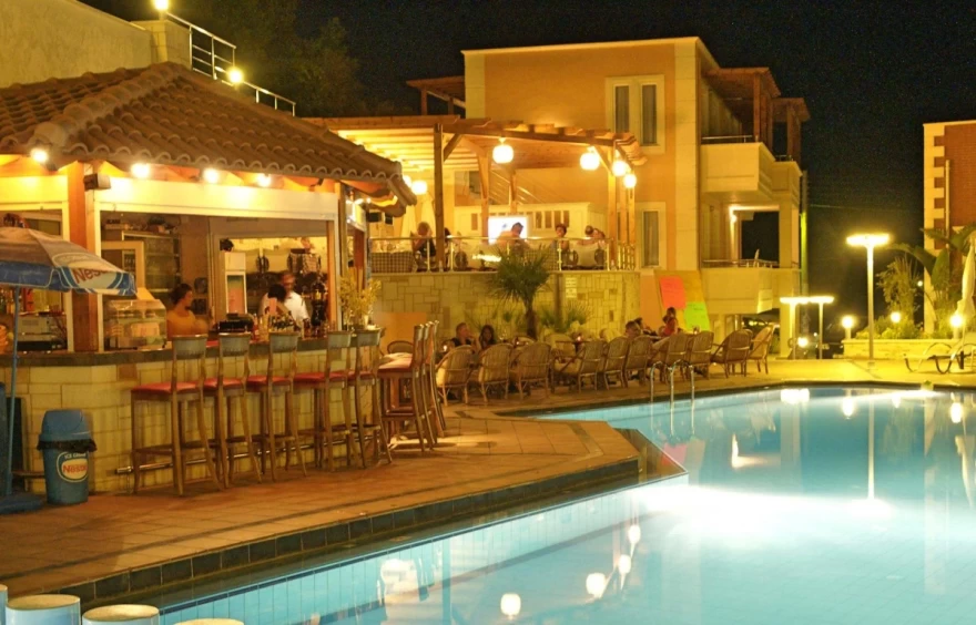 Porto Kalamaki: Αυθεντική κρητική φιλοξενία σε απόσταση αναπνοής από τα Χανιά!