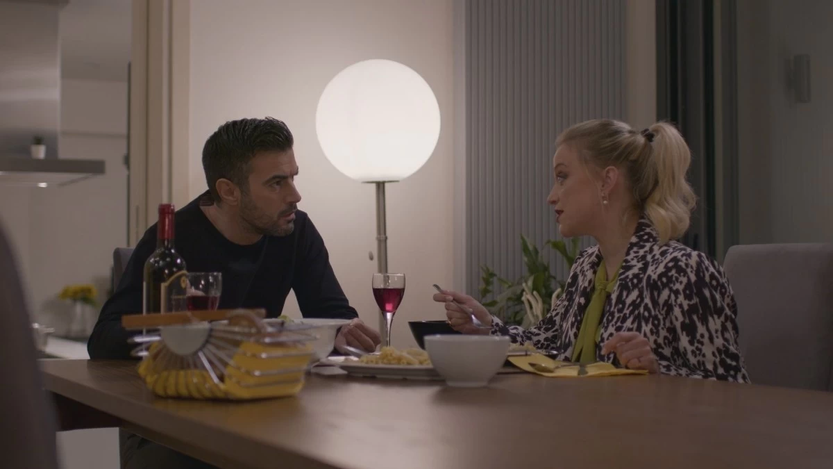 Ο πρώτος από εμάς (4/4): Ο Νικόλας αρχίζει να τρομάζει στην ιδέα ότι θα γίνει πατέρας