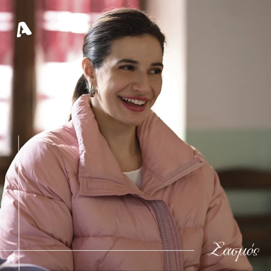 Η Σάντρα που κλέβει την γιαγιά Ειρήνη στο Σασμό