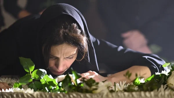 Σασμός (17/4): «Είναι στο νοσοκομείο!» - Της ανακοινώνουν τα δυσάρεστα και "λυγίζει"