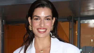 Τόνια Σωτηροπούλου: Με ίδιο λαμπερό χαμόγελο και βλέμμα - Αυτή είναι η μητέρα της ηθοποιού