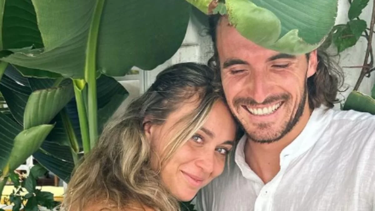 Στέφανος Τσιτσιπάς: Η σύντροφός του Πάουλα Μπαντόσα δηλώνει περήφανη για τη νίκη του στο Μόντε Κάρλο