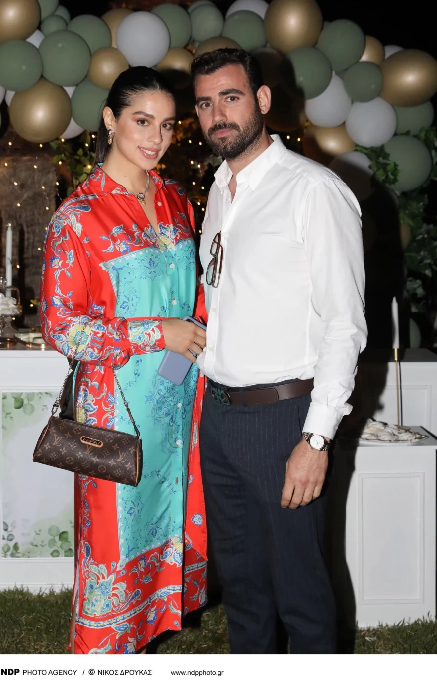 Νίκος Πολυδερόπουλος σύντροφος