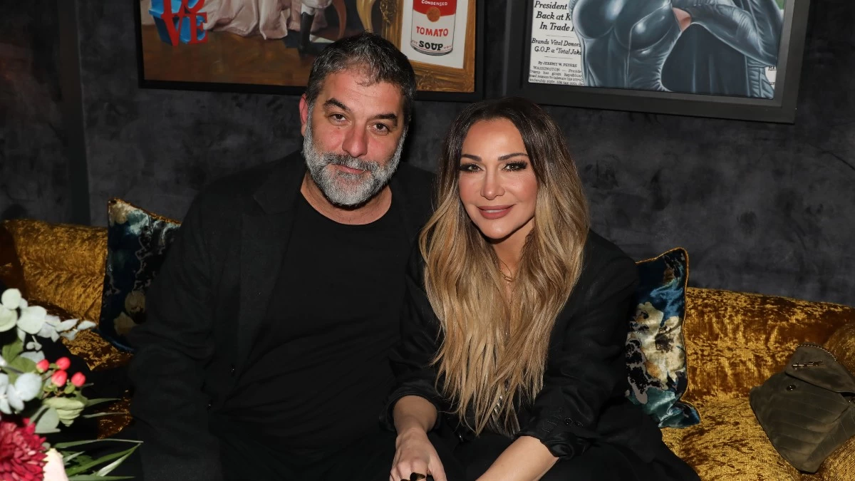 Δέσποινα Βανδή: Με γοργονέ ουρά και... - Πως θα είναι το νυφικό στον γάμο της με τον Βασίλη Μπισμπίκη