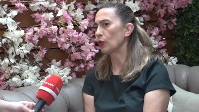 Βίκυ Βολιώτη: «Έχουμε σκεφτεί πολλές φορές τον χωρισμό...» - Όλη η αλήθεια για τον γάμο με τον σύζυγό της, Σίμο Σαρκετζή