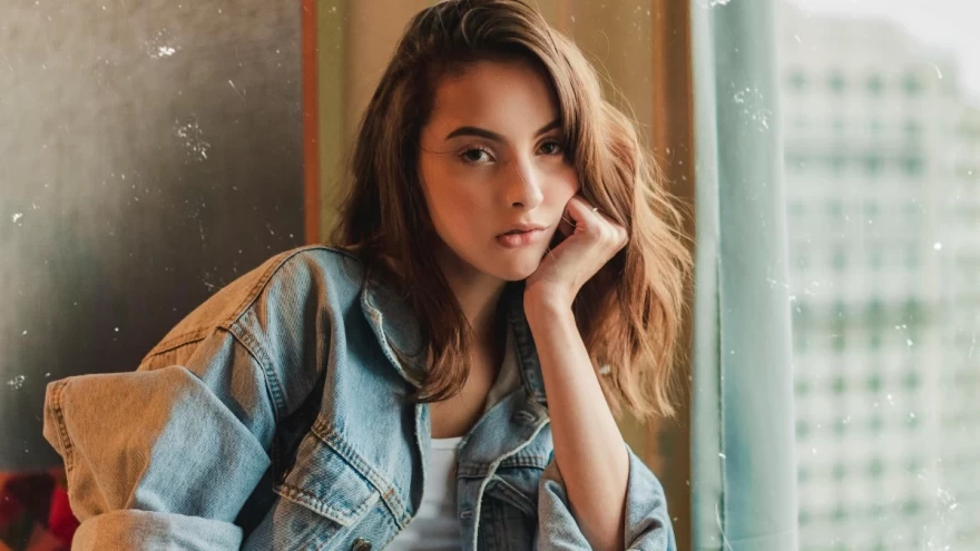 γυναίκα στεναχωρημένη