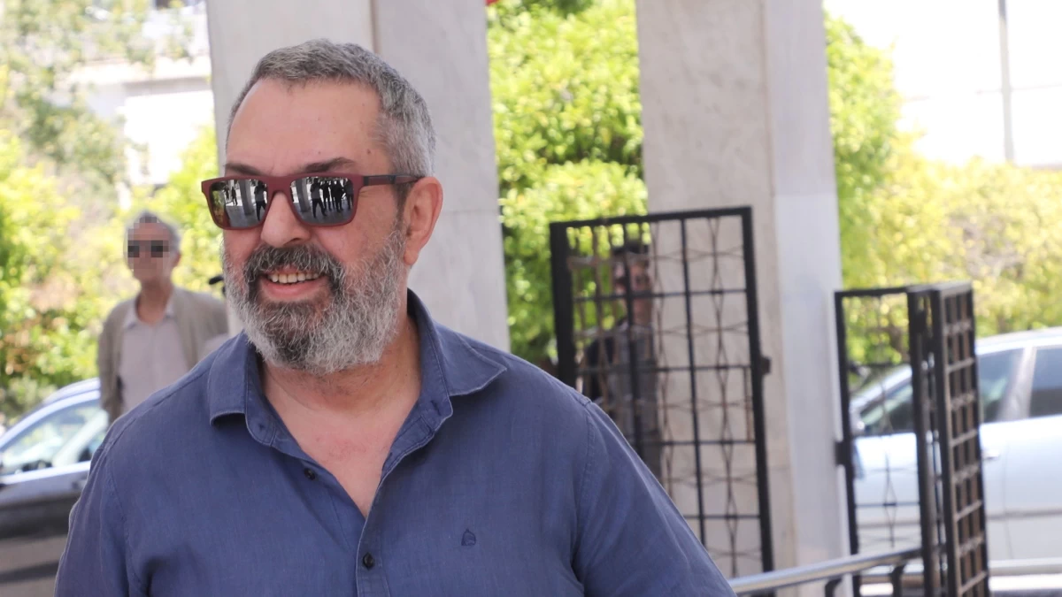 Χρήστος Χατζηπαναγιώτης: Αυτός είναι ο αντικαταστάτης του στην παράσταση "Μπαμπάδες με ρούμι"