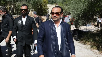 Βασίλης Ζούλιας: «Για όσους είπαν ότι αυτό το κάναμε εμείς για να πάμε διακοπές...» - Η πρώτη ανάρτηση μετά τη φωτιά στο ατελιέ του στο Κολωνάκι