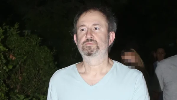 Γιάννης Παπαμιχαήλ: Κούκλα και μελαχρινή - Αυτή είναι η νεαρή σύντροφος και μέλλουσα σύζυγός του