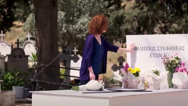 Η γη της ελιάς 17/5: «Αγκάλιασε τον πεθερό σου» - Ανακοινώνεται γάμος τη στιγμή που η Αρετή θρηνεί πάνω από το μνήμα του Φίλιππου