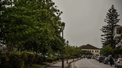 Καιρός 19/5: Η θερμοκρασία στην Αττική θα φτάσει του 30 βαθμούς - Πού θα πέσουν καταιγίδες