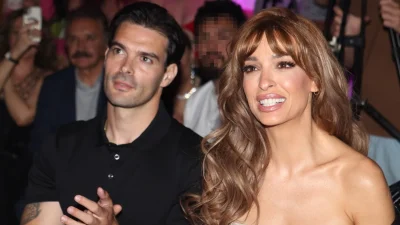 Ελένη Φουρέιρα: Πεσμένη στην άμμο με τον γιο της - Τα τρυφερά παιχνίδια τους στη θάλασσα (Φωτογραφίες)