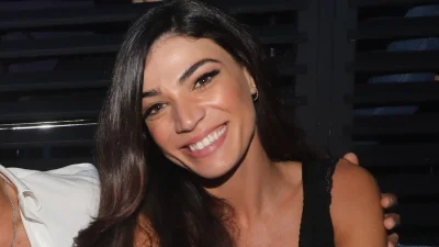 Ήβη Αδάμου: Ταξίδι στο εξωτερικό με την μοναχοκόρη της - Ολόκληρο κορίτσι η Ανατολή Κουινέλη