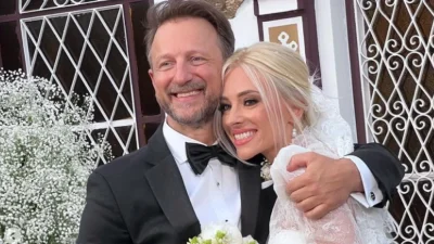 Κώστας Καραφώτης: «Παραδοσιακός σε όλα» - Η κίνηση του γαμπρού στη νύφη την πρώτη ημέρα του γάμου τους