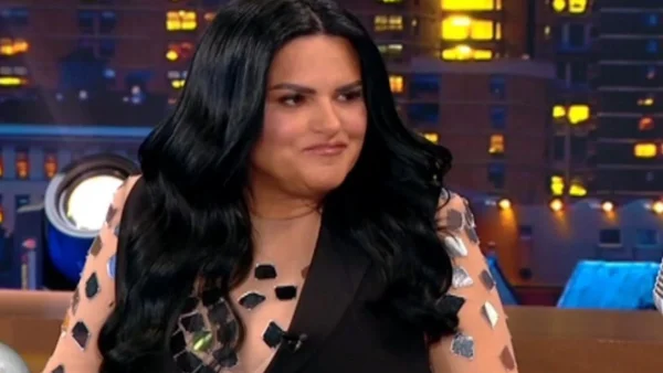 Δήμητρα Κατσαφάδου: "Τσάκισε" κόκκαλα στο πλατό του The 2night show - «Έχασα ένα παιδί που...»