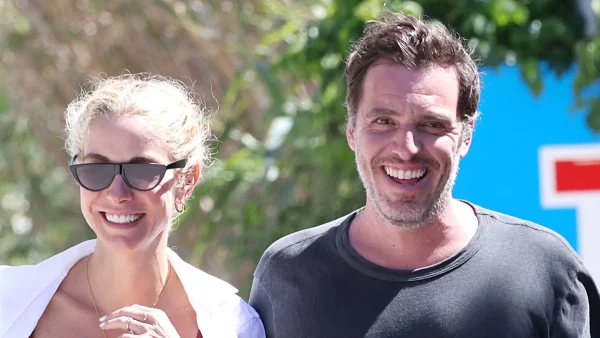 Δούκισσα Νομικού: Συγκινημένη στο γήπεδο βλέποντας τον Ολυμπιακό - «Το είδε και ο Σάββας Θεοδωρίδης»