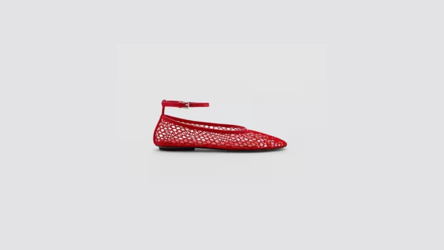 red mesh shoes με μπαρέτα