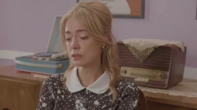 Έρωτας Φυγάς 1/5: Η Αλεξάνδρα παθαίνει κρίση - Πηδάει μέσα από εν κινήσει αυτοκίνητο