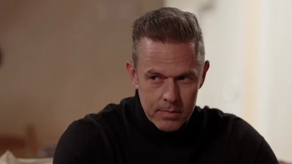 Famagusta (26/5): Ο Μάικλ κεραυνοβολείται - Μαθαίνει από το μοντάζ της Χριστίνας για το σημάδι στο μπράτσο του