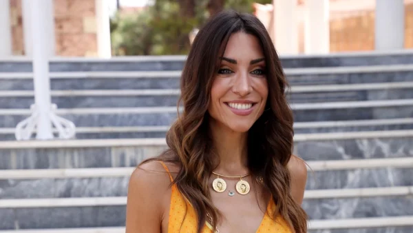 Φελίσια Τσαλαπάτη: Στην αγκαλιά του πρώην της - Η φωτογραφία που επιβεβαιώνει την επανασύνδεση με τον πατέρα του παιδιού της