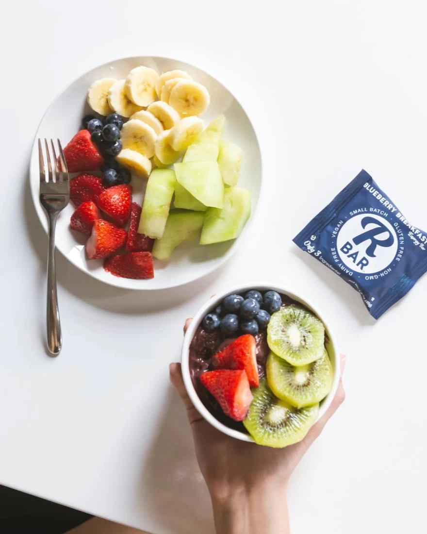 φράουλες και μπανάνα