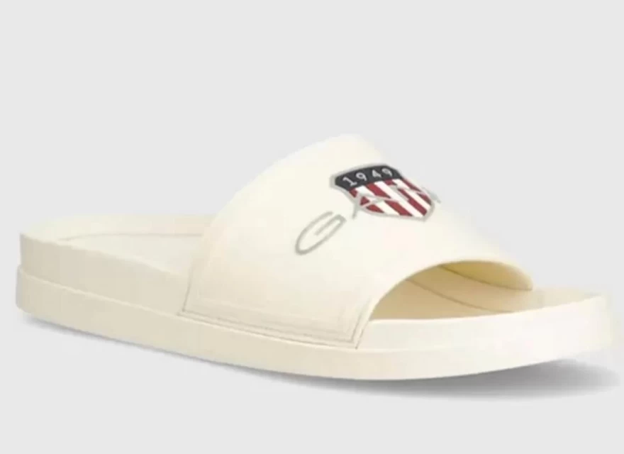 σαγιονάρες favela.gr