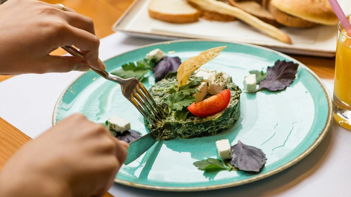 Υπάρχει υγιεινή διατροφή; Μύθοι & αλήθειες για τα τρόφιμα που βάζουμε στο πιάτο μας