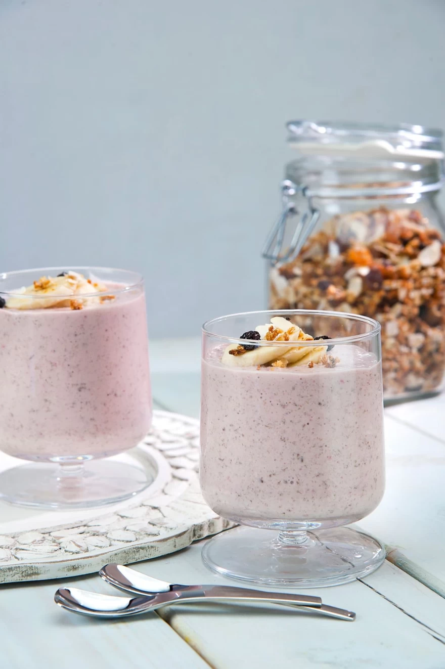 Πως να φτιάξεις το πιο θρεπτικό ροζ smoothie - Θα το λατρέψουν μέχρι και τα παιδιά