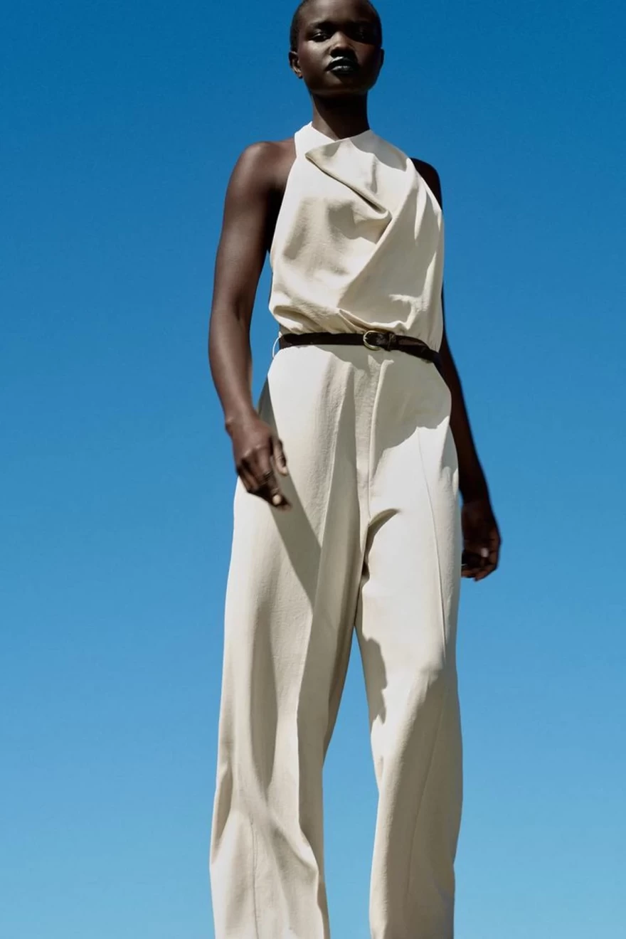 zara ολόσωμη λευκή φόρμα με halter neck