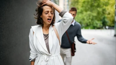 Μήπως τελικά είσαι κυκλοθυμική και δεν το ξέρεις; Πώς θα το καταλάβεις; Δες τι λέει ο ψυχολόγος