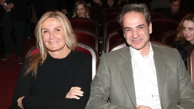 Κυριάκος Μητσοτάκης: Για ποδήλατο στην Τήνο μετά το αρνί! Η φωτογραφία με τη Μαρέβα και οι ευχές για το Πάσχα