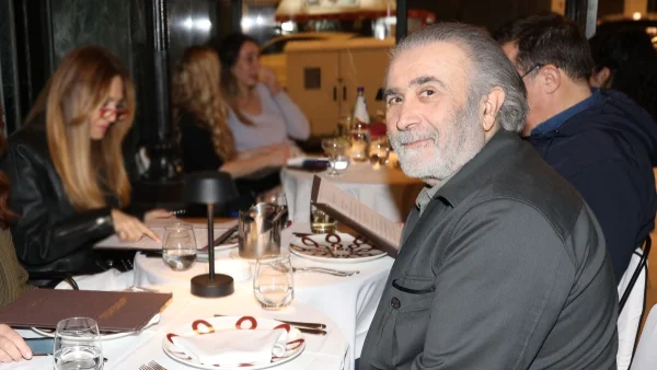Λάκης Λαζόπουλος: «Συναντήθηκα με το κούφωμα της πόρτας χωρίς ραντεβού» - Πότε επιστρέφει στις παραστάσεις του