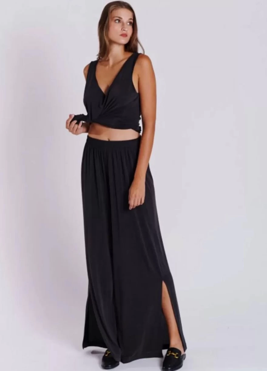 μαύρο παντελόνι favela.gr