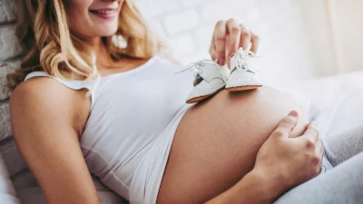 Εγκυμοσύνη & ξηρό δέρμα: Με αυτά τα τρικ η επιδερμίδα σου θα γίνει απαλή σαν βελούδο!