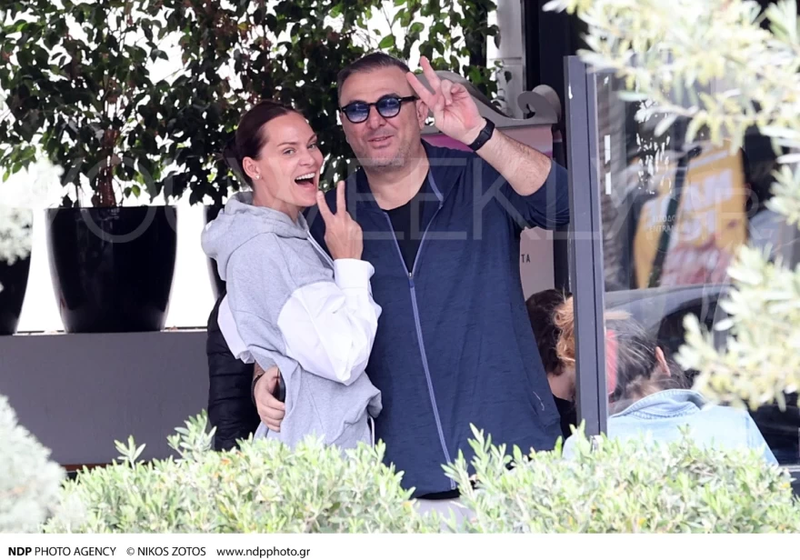 Αντώνης Ρέμος Υβόννη Μπόσνιακ βόλτα