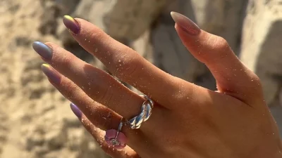 Seashell nails: Aυτό είναι το hot μανικιούρ που θα βλέπεις παντού το καλοκαίρι!