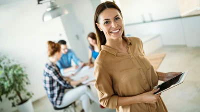 Έχεις χαμηλή αυτοπεποίθηση; Έτσι θα τη «χτίσεις» και θα την ανεβάσεις στα ύψη!