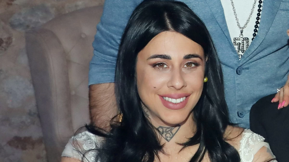 Ατύχημα για τη Super Κική - Τράκαρε με το αυτοκίνητό της (Βίντεο)