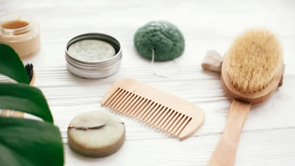 Sustainable Beauty: 6 κόλπα για να κάνεις τη ρουτίνα ομορφιάς σου πιο βιώσιμη & φιλική προς το περιβάλλον!