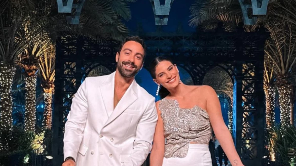 Σάκης Τανιμανίδης: Ο καυτός χορός με τη Μπόμπα στο πάρτι γενεθλίων του - Εκείνος στην καρέκλα και εκείνη καθισμένη πάνω του (Βίντεο)