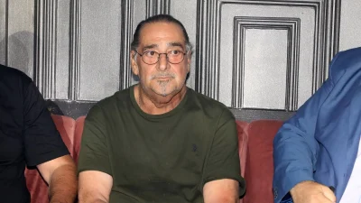 Βασίλης Καρράς: «Βγήκαν δυο τύποι με πιστόλια και τον απήγαγαν» - Η ανατριχιαστική αποκάλυψη από το σκοτεινό παρελθόν του
